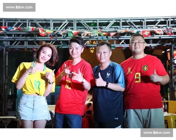 高清足球赛事直播APP下载指南畅享全球赛场精彩即时比分数据分析权威解说 - 副本 - 副本 - 副本 (3) - 副本 - 副本 - 副本 - 副本